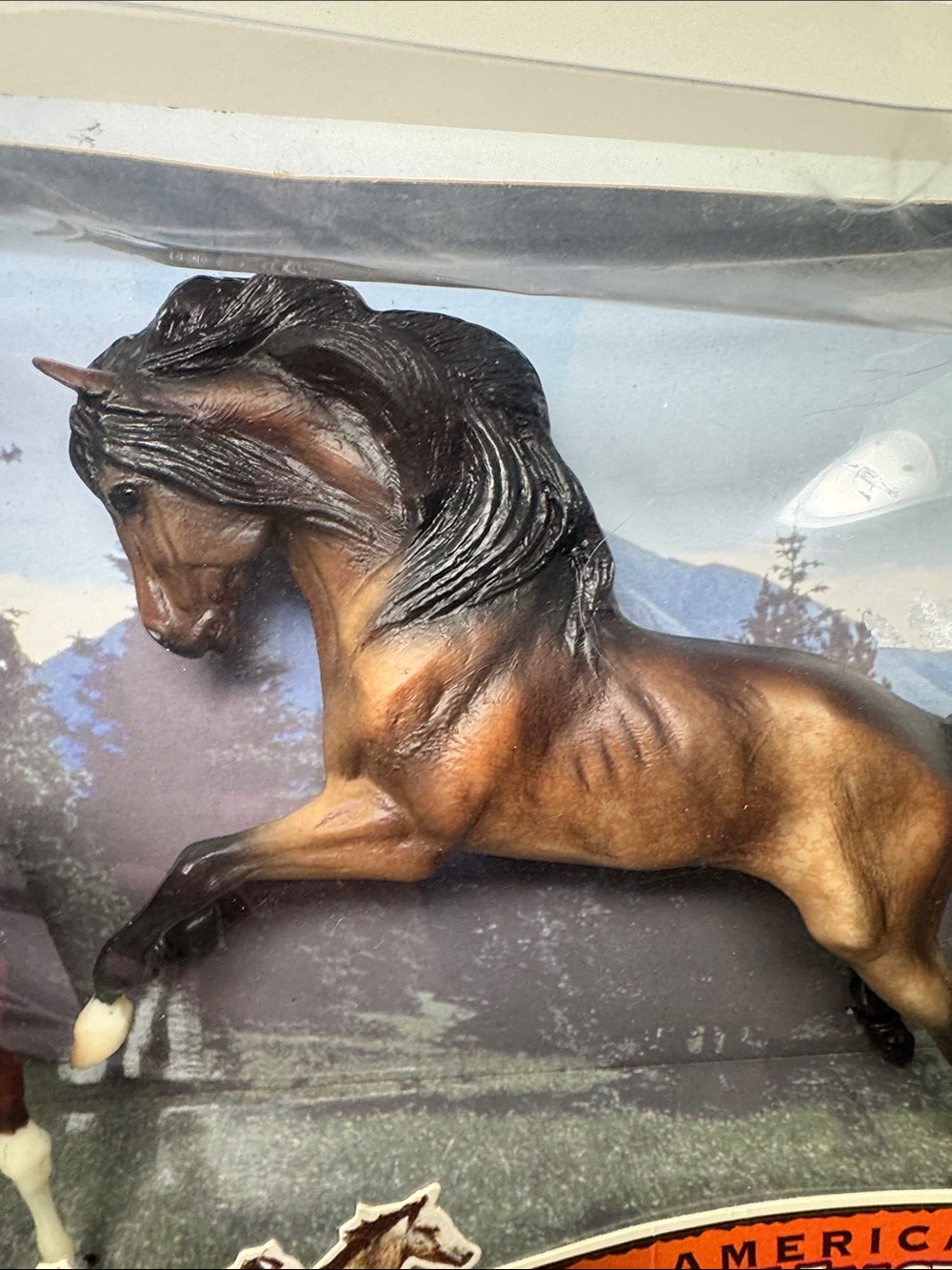 BREYER AMERICA'S WILD MUSTANGS VENTOSO STALLION & ROCA FOAL HORSE FIGURINES - Picture 16 of 17